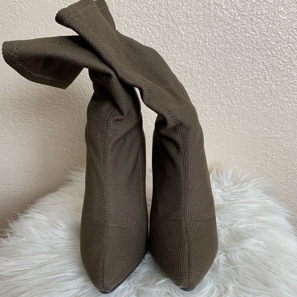 Olive ankle boots - Picture 4 of 5